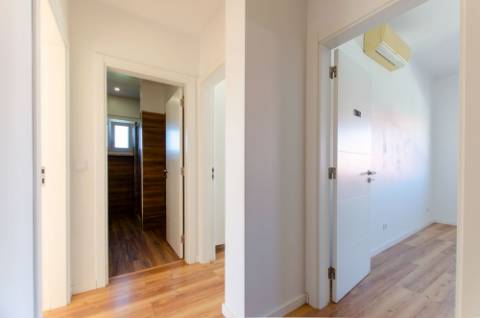 Moradia T4 + 1 em Tercena