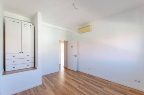 Moradia T4 + 1 em Tercena