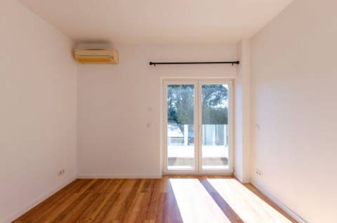 Moradia T4 + 1 em Tercena