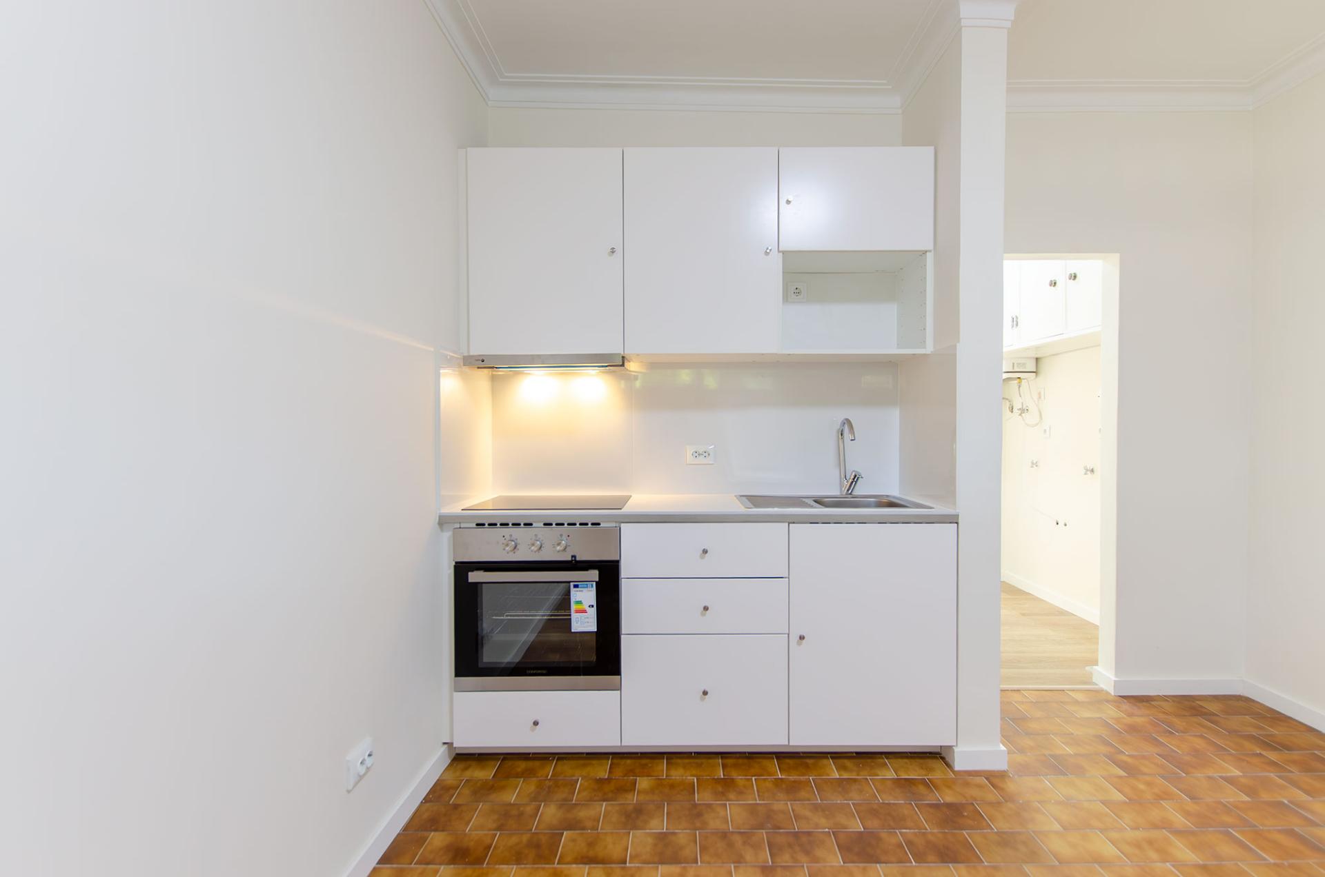 T1 junto ao jardim dos Sete Castelos, em Oeiras