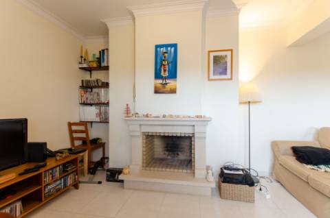 T2 extremamente bem cuidado com vistas desafogadas