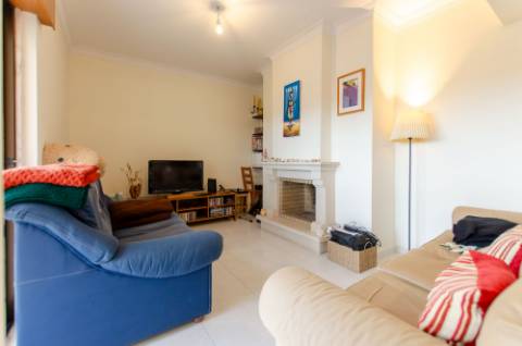 T2 extremamente bem cuidado com vistas desafogadas