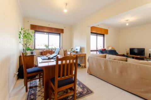 T2 extremamente bem cuidado com vistas desafogadas