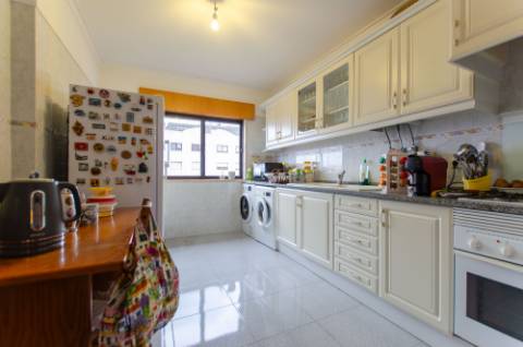 T2 extremamente bem cuidado com vistas desafogadas