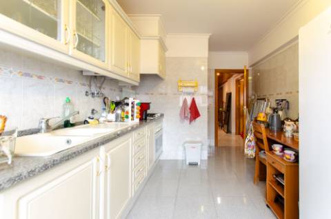 T2 extremamente bem cuidado com vistas desafogadas