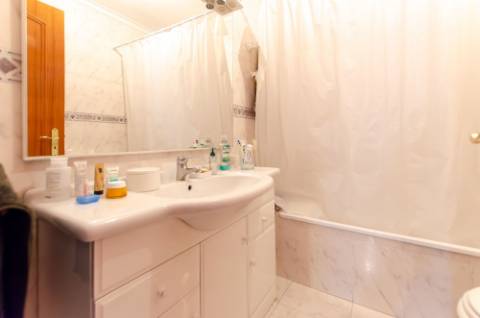 T2 extremamente bem cuidado com vistas desafogadas