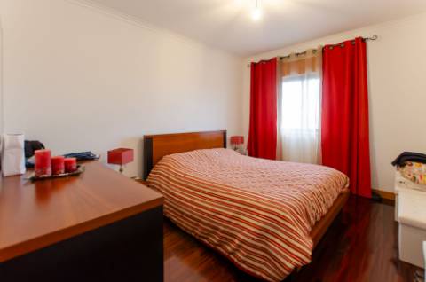 T2 extremamente bem cuidado com vistas desafogadas