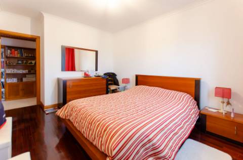 T2 extremamente bem cuidado com vistas desafogadas