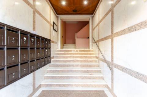 T2 extremamente bem cuidado com vistas desafogadas