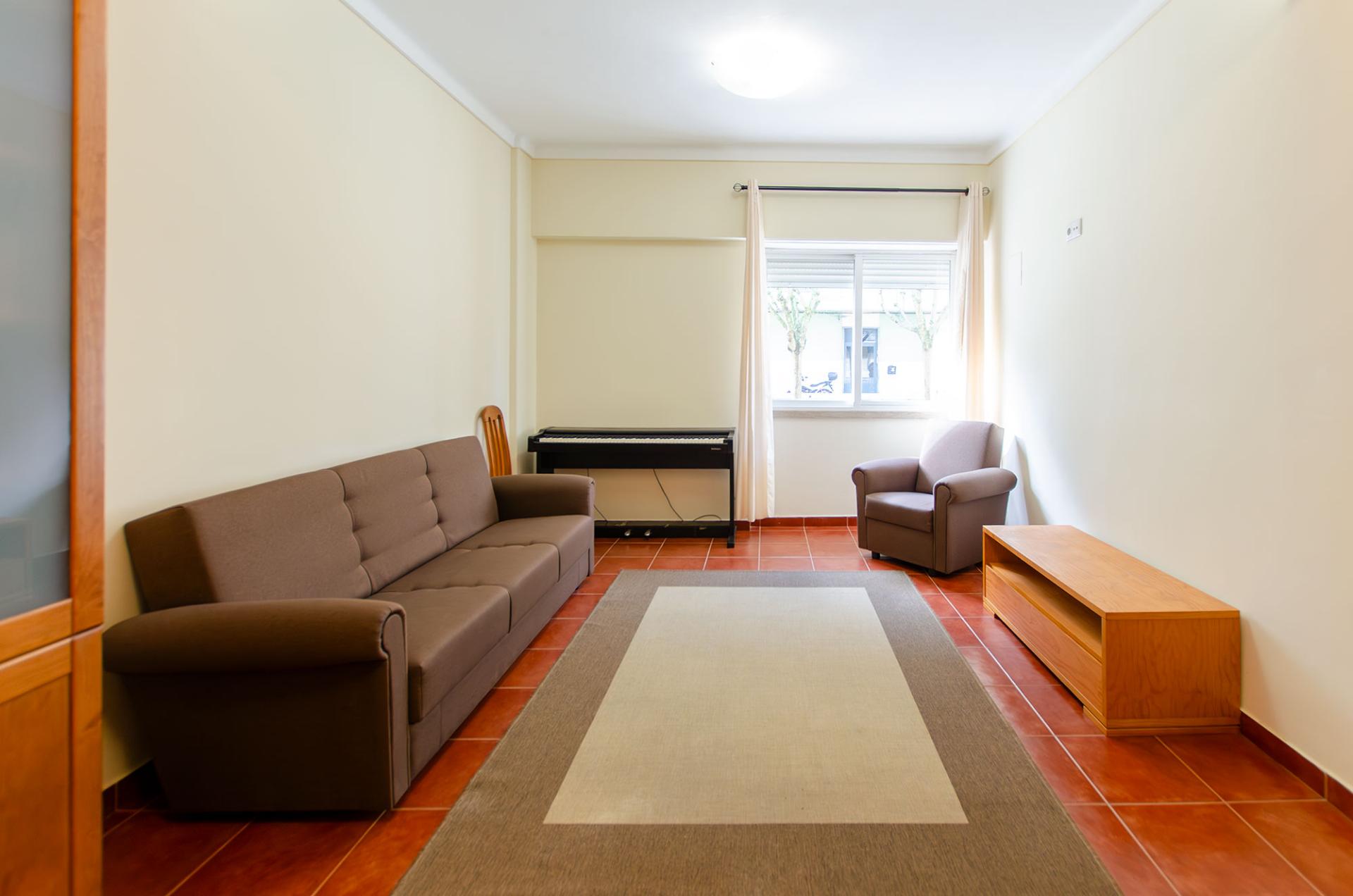 T1 como novo, no centro de Sacavém