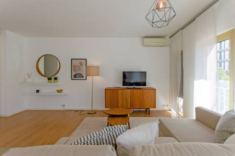 Charmoso T1 em Entrecampos