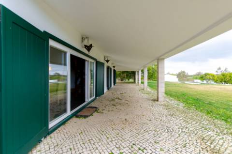 Quinta de 3 Hectares com 3 Moradias a 1h de Lisboa