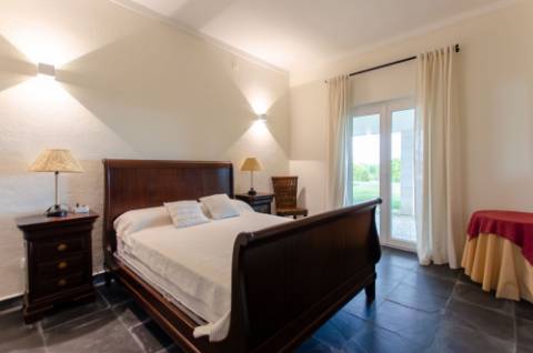 Quinta de 3 Hectares com 3 Moradias a 1h de Lisboa