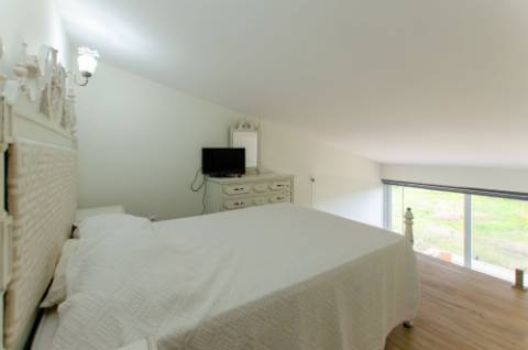 Quinta de 3 Hectares com 3 Moradias a 1h de Lisboa