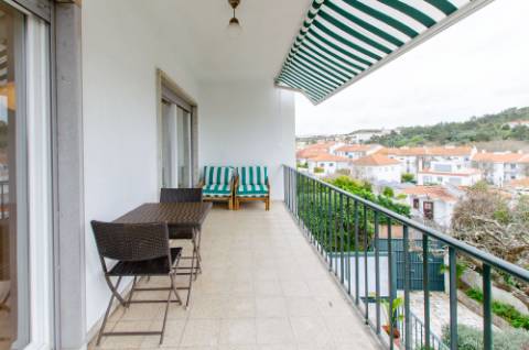 T3 com varanda próximo do centro de Caxias