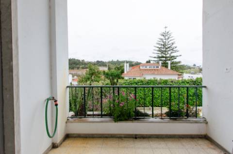 T3 com varanda próximo do centro de Caxias