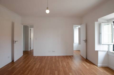 T2 no centro de Porto Salvo