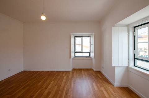 T2 no centro de Porto Salvo