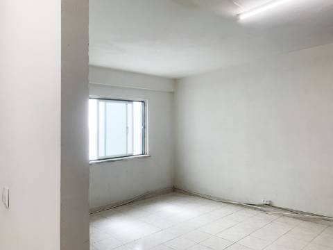 Escritorios/salas na Pontinha