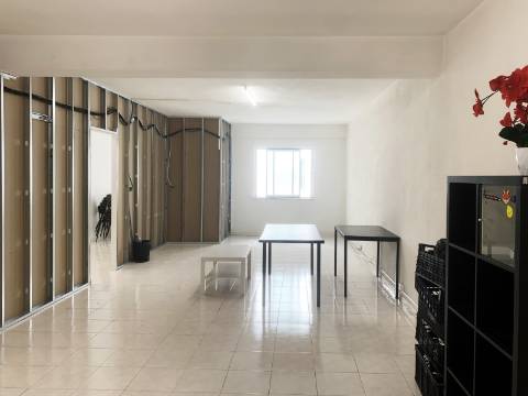 Escritorios/salas na Pontinha