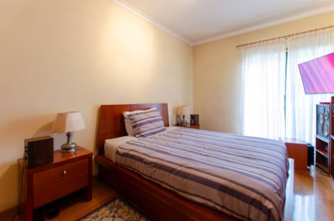 T3 no Luxuoso condomínio Villa Restelo