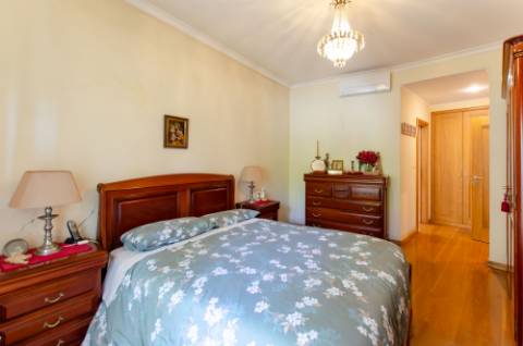 T3 no Luxuoso condomínio Villa Restelo