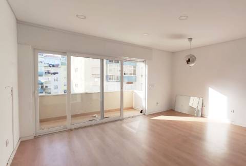 T1 remodelado na Quinta das Palmeiras