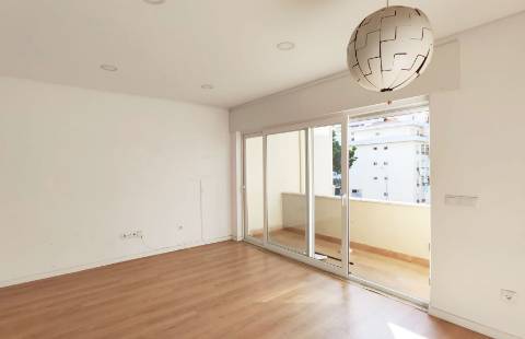 T1 remodelado na Quinta das Palmeiras