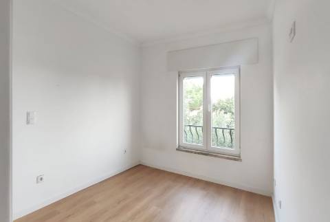 T1 remodelado na Quinta das Palmeiras