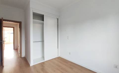 T1 remodelado na Quinta das Palmeiras