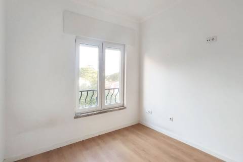 T1 remodelado na Quinta das Palmeiras