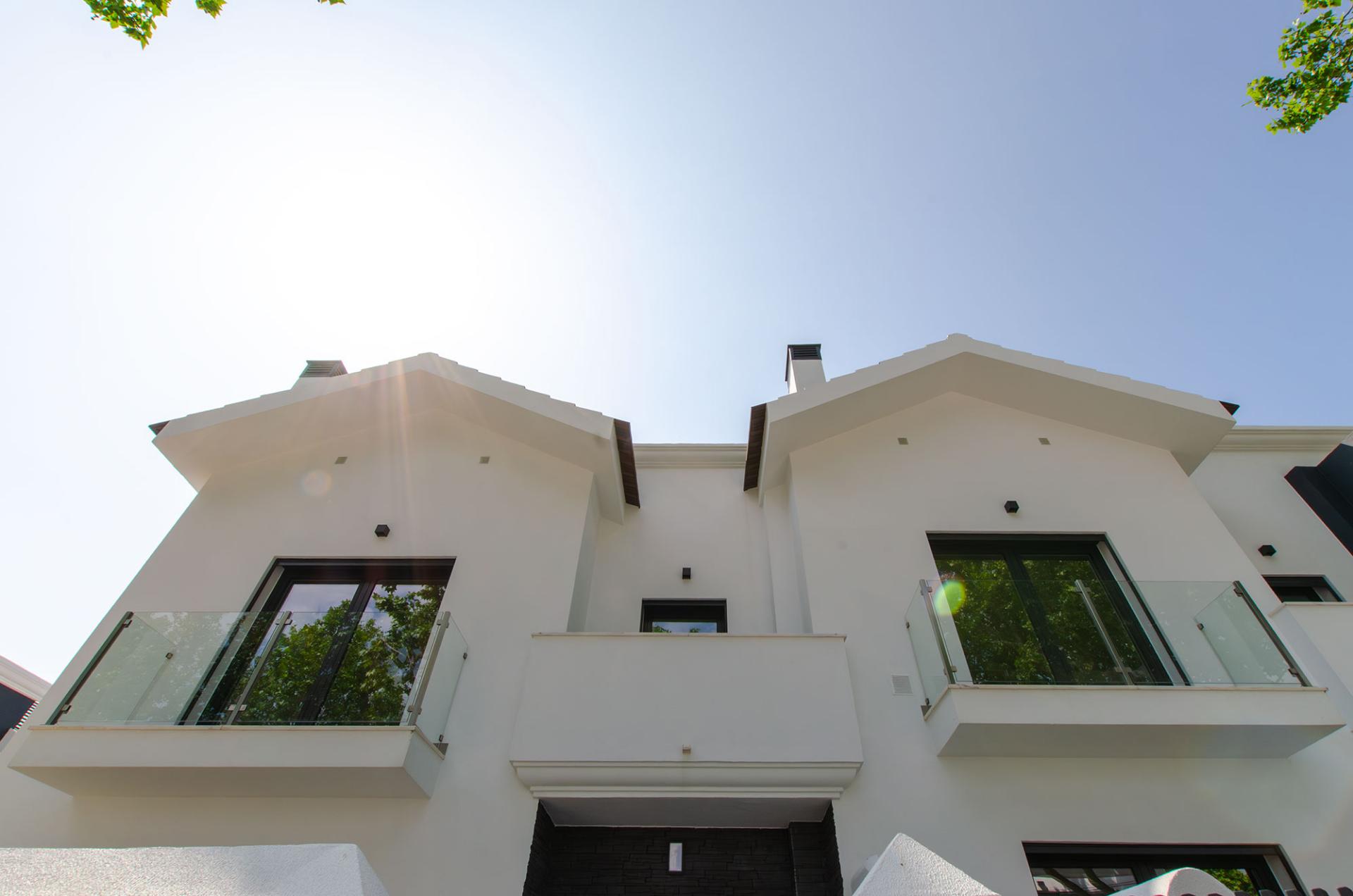 OCEAN PRIME VILLAGE: MORADIAS T4 EM S. PEDRO DO ESTORIL