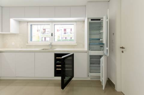 OCEAN PRIME VILLAGE: MORADIAS T4 EM S. PEDRO DO ESTORIL