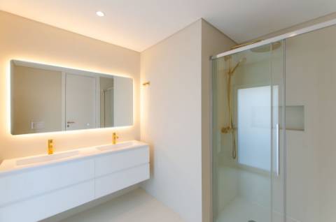 OCEAN PRIME VILLAGE: MORADIAS T4 EM S. PEDRO DO ESTORIL