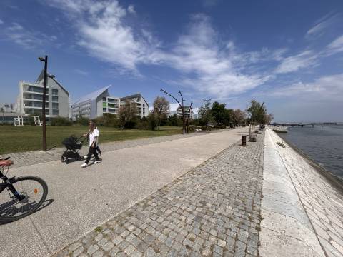 Exclusividade contemporânea à beira do Tejo