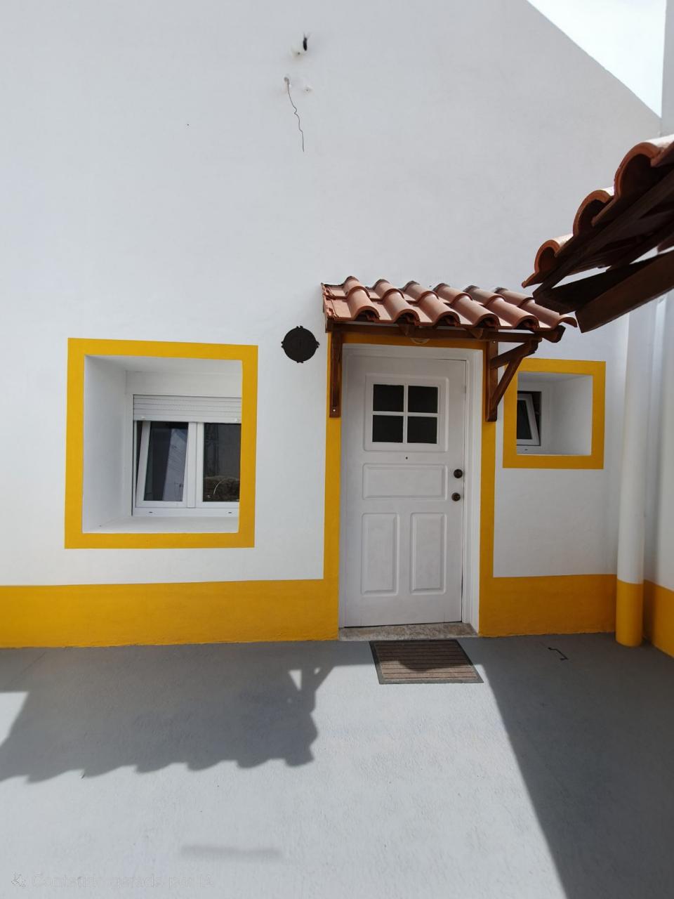 Moradia duplex totalmente reabilitada