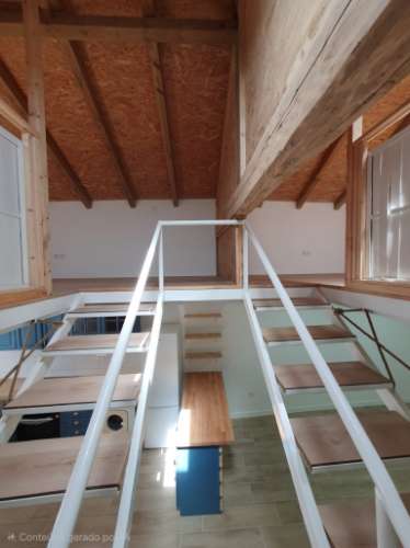 Moradia duplex totalmente reabilitada