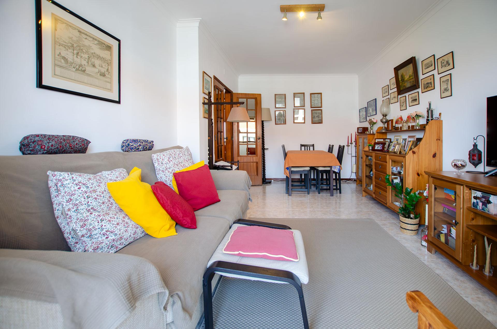 Duplex em S. Pedro do Estoril, com vista de mar