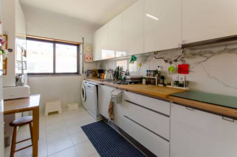 Duplex em S. Pedro do Estoril, com vista de mar