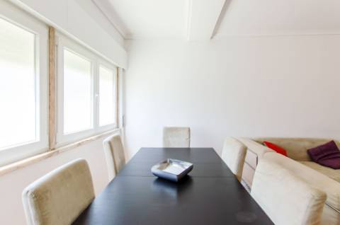 T3 remodelado na Medrosa, Oeiras