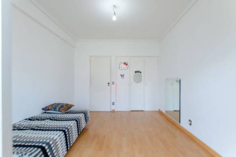 T3 remodelado na Medrosa, Oeiras