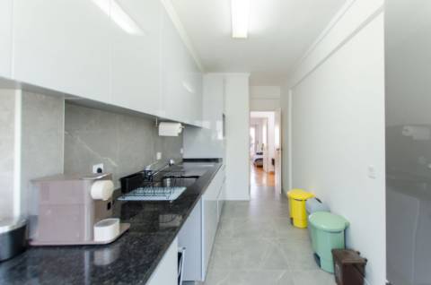 T3 remodelado na Medrosa, Oeiras