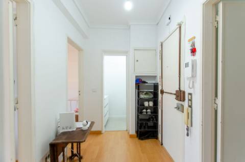 T3 remodelado na Medrosa, Oeiras