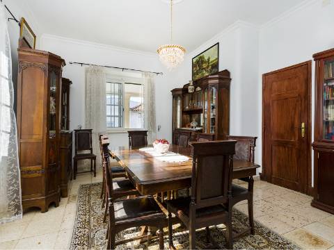 Propriedade de 70 200 m² em Alenquer Potencial de Construção até 17 000 m²
