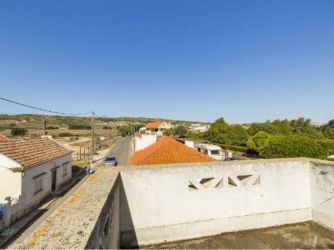 Propriedade de 70 200 m² em Alenquer Potencial de Construção até 17 000 m²
