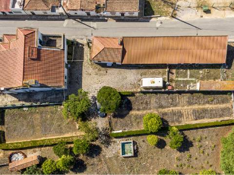 Propriedade de 70 200 m² em Alenquer Potencial de Construção até 17 000 m²
