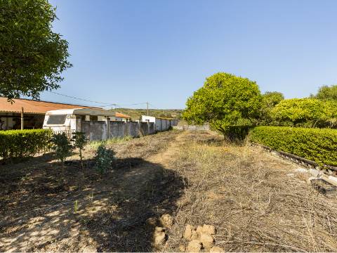 Propriedade de 70 200 m² em Alenquer Potencial de Construção até 17 000 m²
