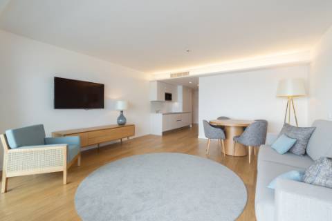 Viva o sonho de morar em frente à praia, em Sesimbra!