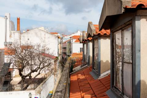 Prédio com 1141 m2 e 3 lojas no Príncipe Real