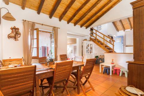 Quinta de 10 Hectares com duas Moradias!